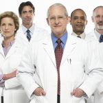 médicos